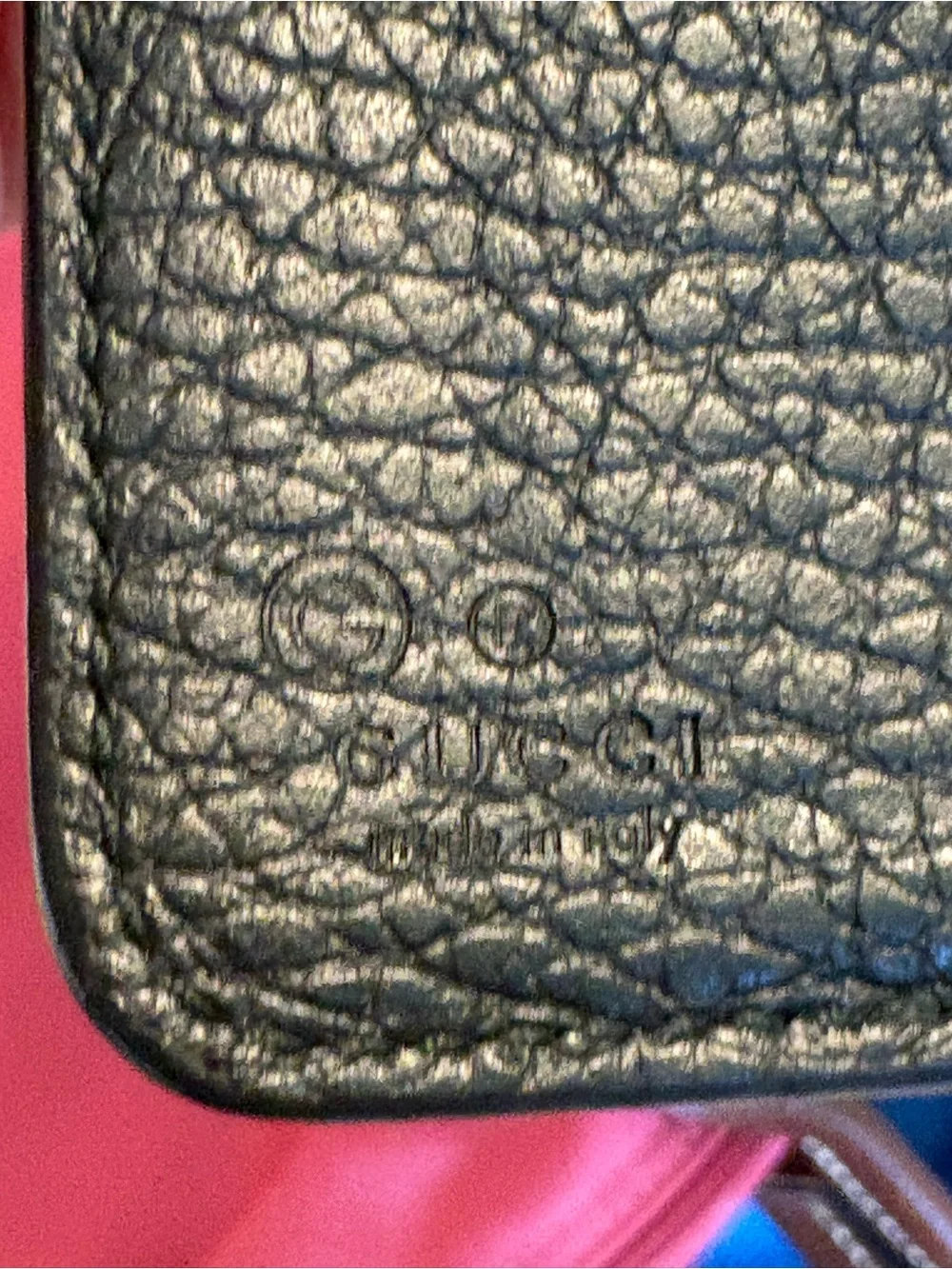 Gucci compact wallet
